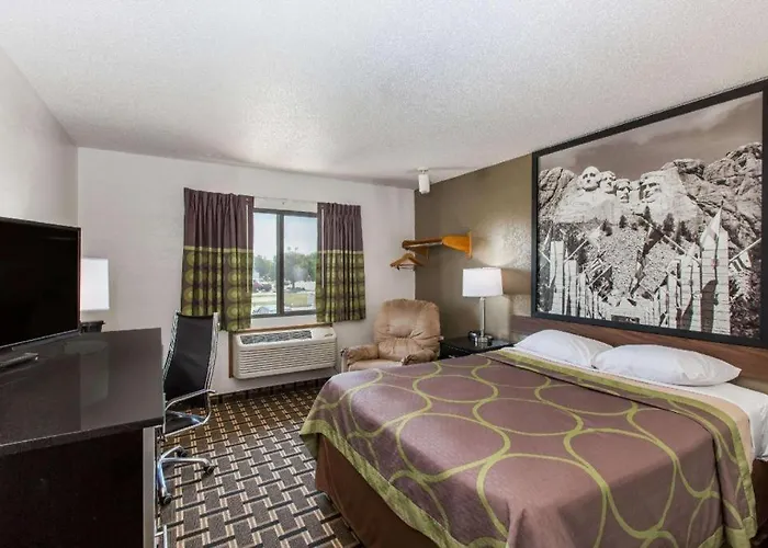 Super 8 By Wyndham Wayne