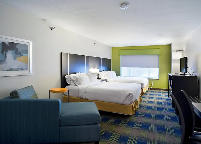 Holiday Inn Express & Suites Vermillion By Ihg